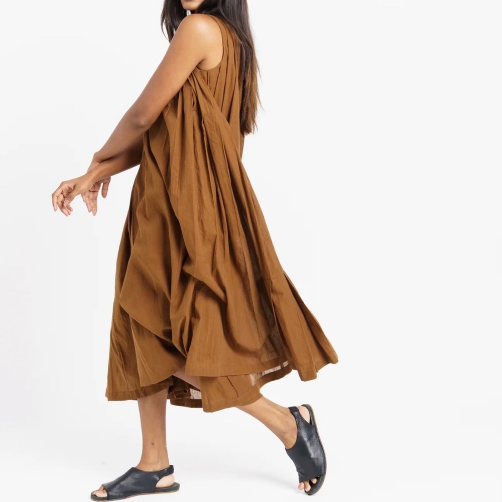 World of Crow Cinnamon Brown Extra Pleated Midi Dress
